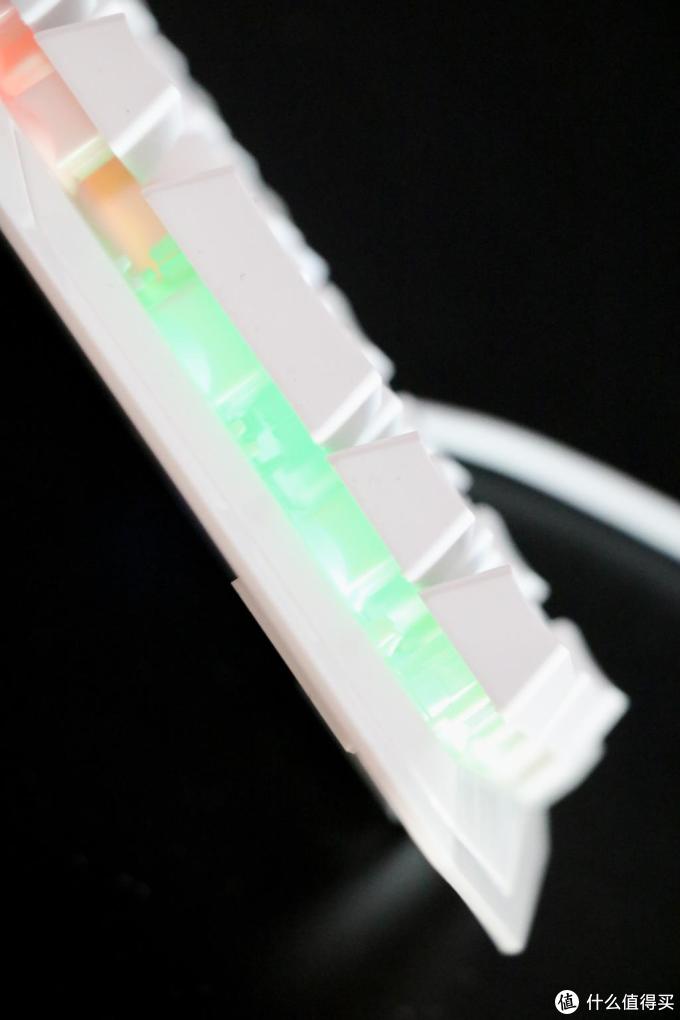 是神器还是虚幻的概念 --  悬浮式“机械手感” 键盘