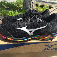 #618看我的# 脚踩彩虹起舞：Mizuno 美津浓 WAVE RIDER 19 J1GC160870 跑鞋 评测以及美津浓次*级跑鞋对比