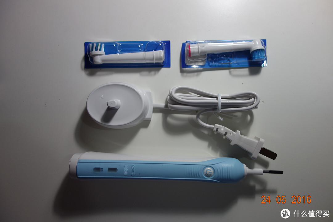 懒人就是矫情，牙刷也是电动的：Oral-B  欧乐-B D16.523U 600 3D智能电动牙刷