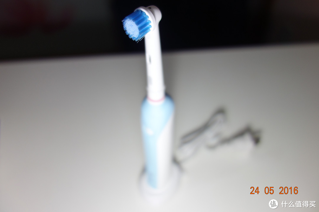 懒人就是矫情，牙刷也是电动的：Oral-B  欧乐-B D16.523U 600 3D智能电动牙刷