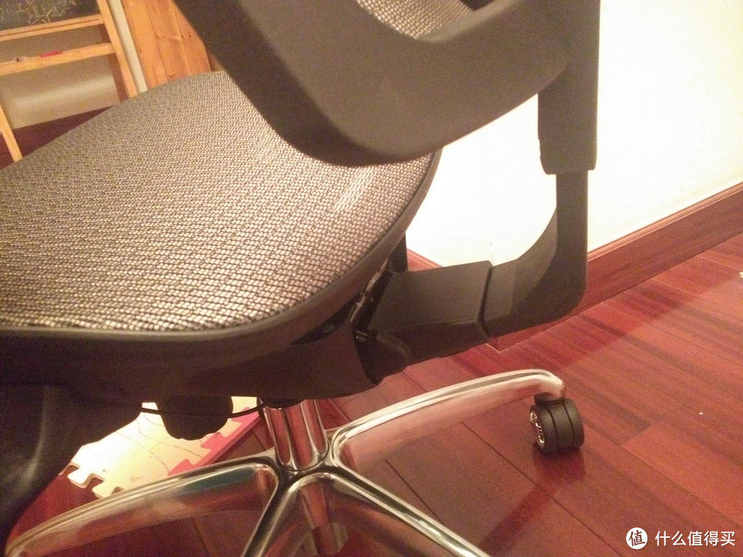 DIAO丝民工的一次自我奖励：享耀家 SL-F8 电脑椅