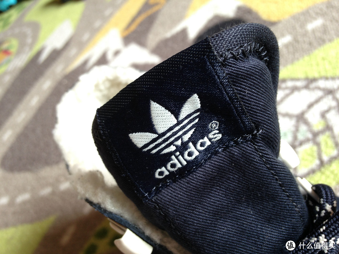 反季囤货 — Adidas 阿迪达斯 IRQ73 三叶草 女子经典鞋