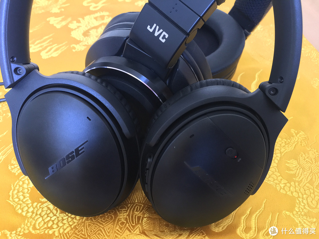 黑白双煞入手 — BOSE QuietComfort 35 无线头戴式耳机