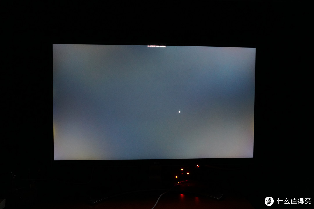 LG 27UD68-W 27寸 4K 液晶显示器 开箱