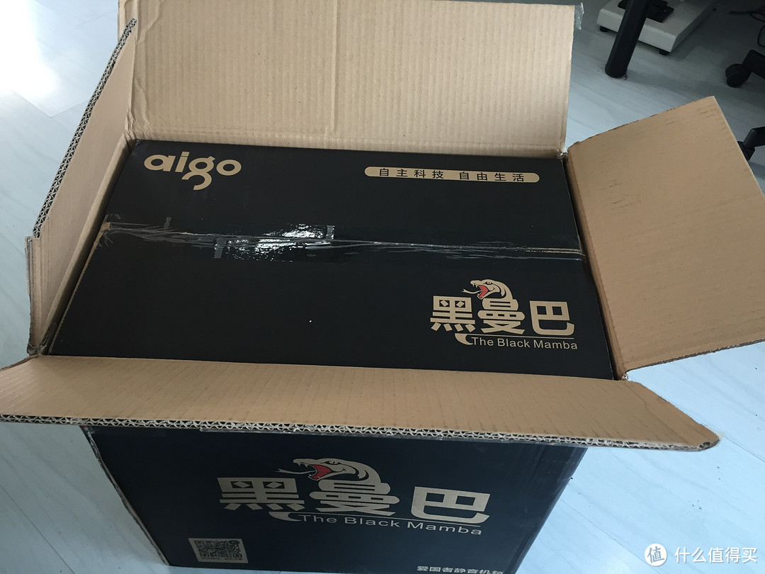 aigo 爱国者 黑曼巴 静音机箱