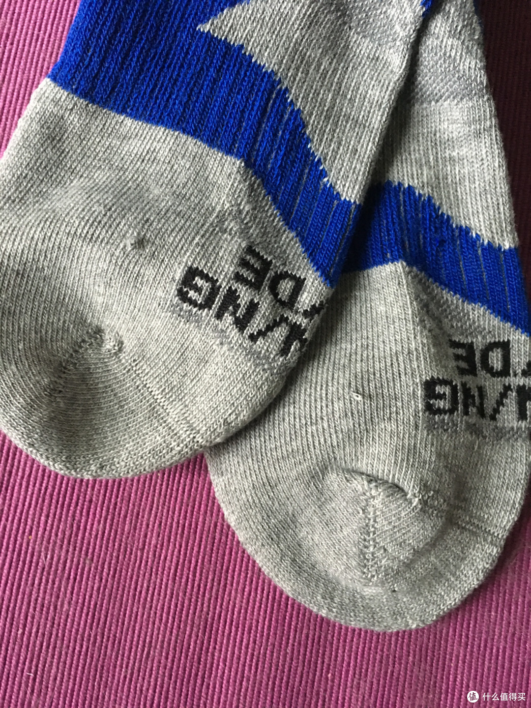 feetures 专业跑步袜子 开箱对比