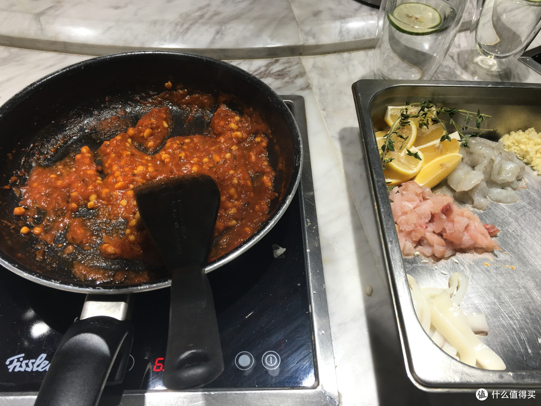 一人做、一人食:西班牙海鲜饭