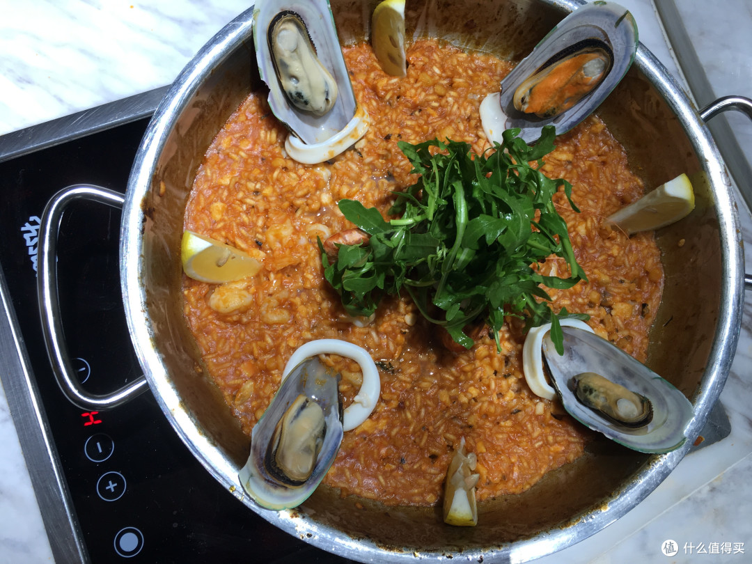 一人做、一人食:西班牙海鲜饭