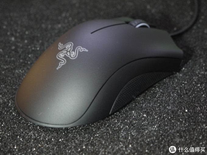 Razer 雷蛇 DeathAdder Chroma 炼狱蝰蛇 游戏鼠标 幻彩版 使用小评