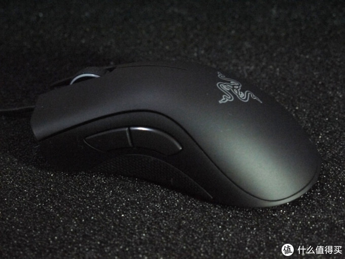 Razer 雷蛇 DeathAdder Chroma 炼狱蝰蛇 游戏鼠标 幻彩版 使用小评