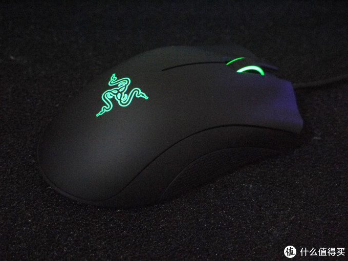 Razer 雷蛇 DeathAdder Chroma 炼狱蝰蛇 游戏鼠标 幻彩版 使用小评