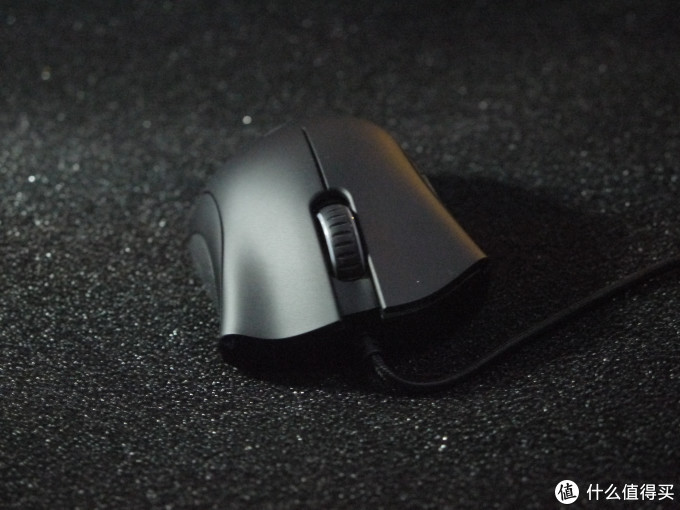 Razer 雷蛇 DeathAdder Chroma 炼狱蝰蛇 游戏鼠标 幻彩版 使用小评