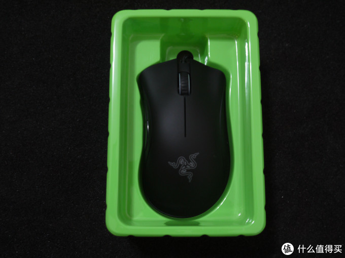 Razer 雷蛇 DeathAdder Chroma 炼狱蝰蛇 游戏鼠标 幻彩版 使用小评