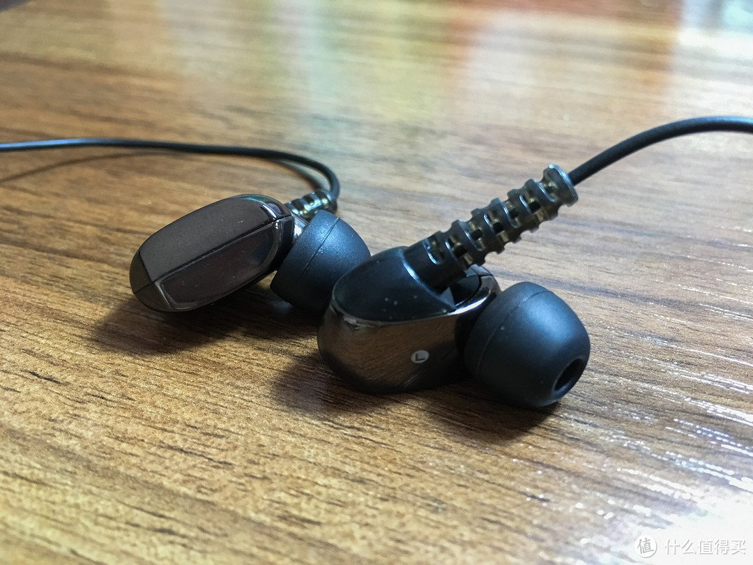 动铁耳机初体验——CREATIVE 创新 Aurvana In-Ear3 耳机 开箱+测评