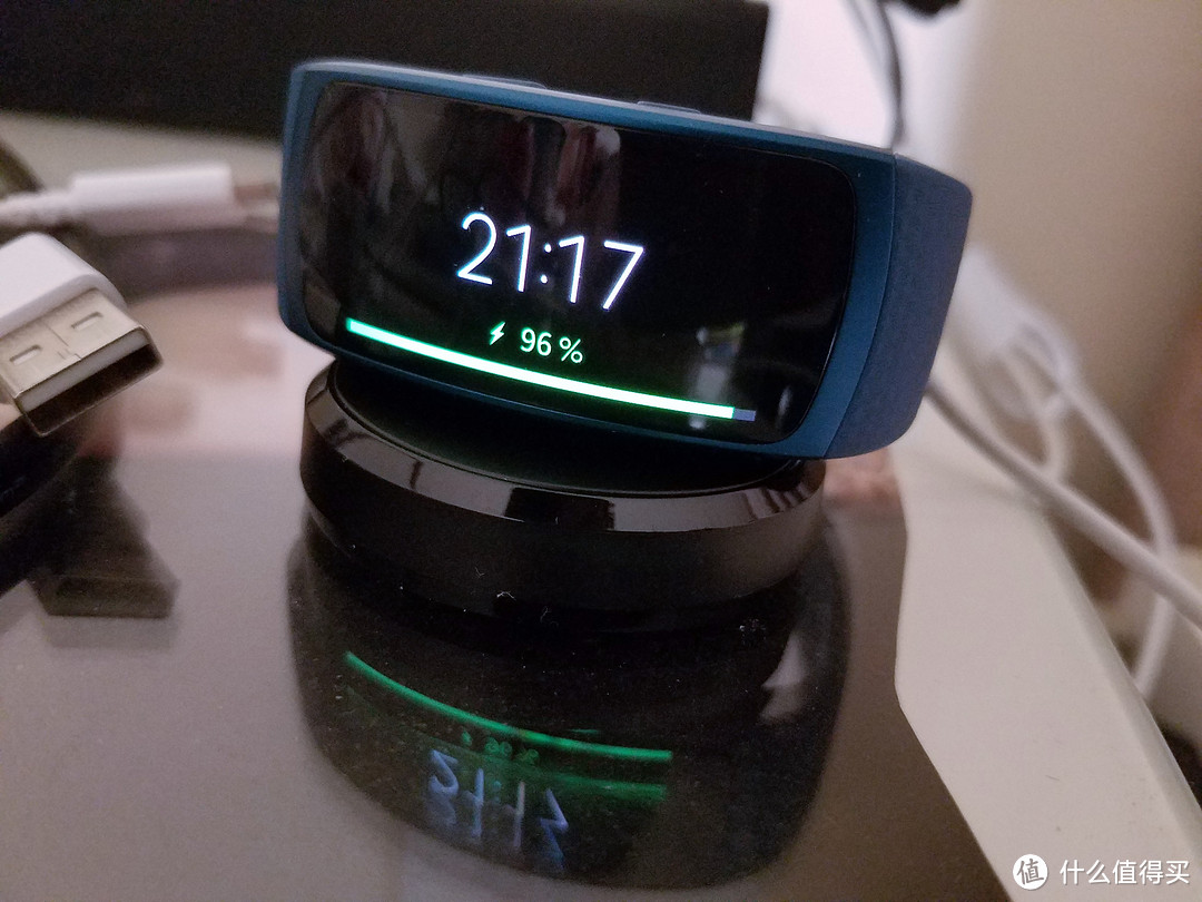 #本站首晒# 美美的 — SAMSUNG 三星 Gear Fit 2 智能手环 简单开箱