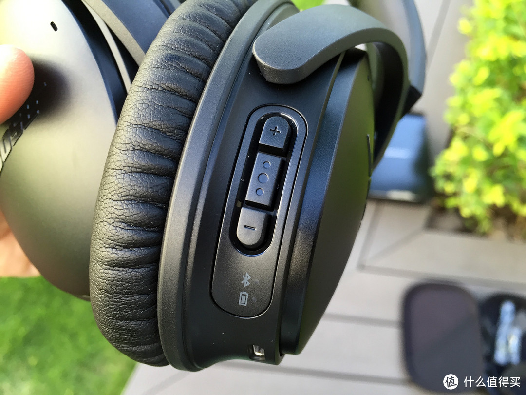 BOSE QC35 蓝牙降噪耳机 简单开箱 及与Parrot Zik 2.0 对比测评