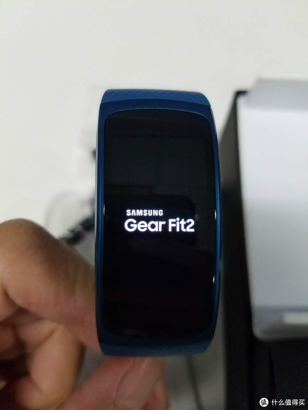 #本站首晒# 美美的 — SAMSUNG 三星 Gear Fit 2 智能手环 简单开箱