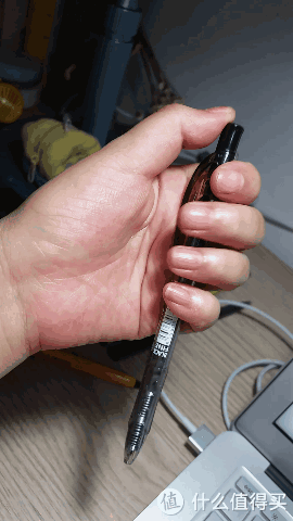 八支常见黑色圆珠笔对比评测