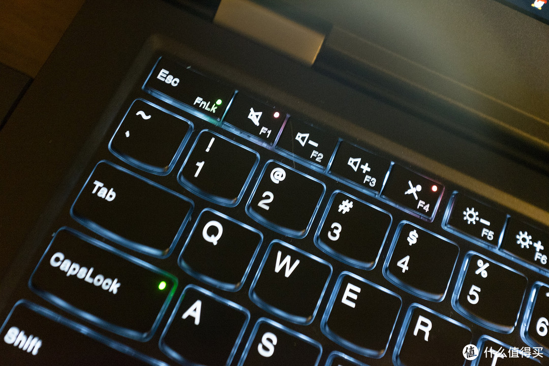 移动办公最优选——联想 ThinkPad X1 Carbon 4th Generation 笔记本电脑