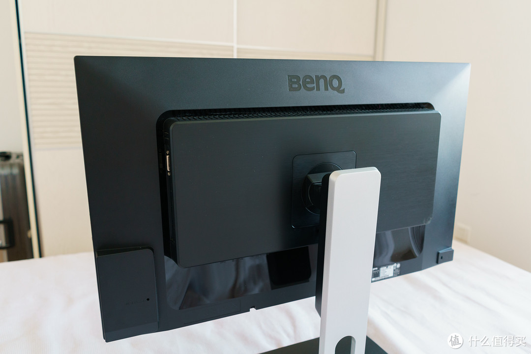 小众4K显示器 — BenQ 明基 BL3201PT 开箱