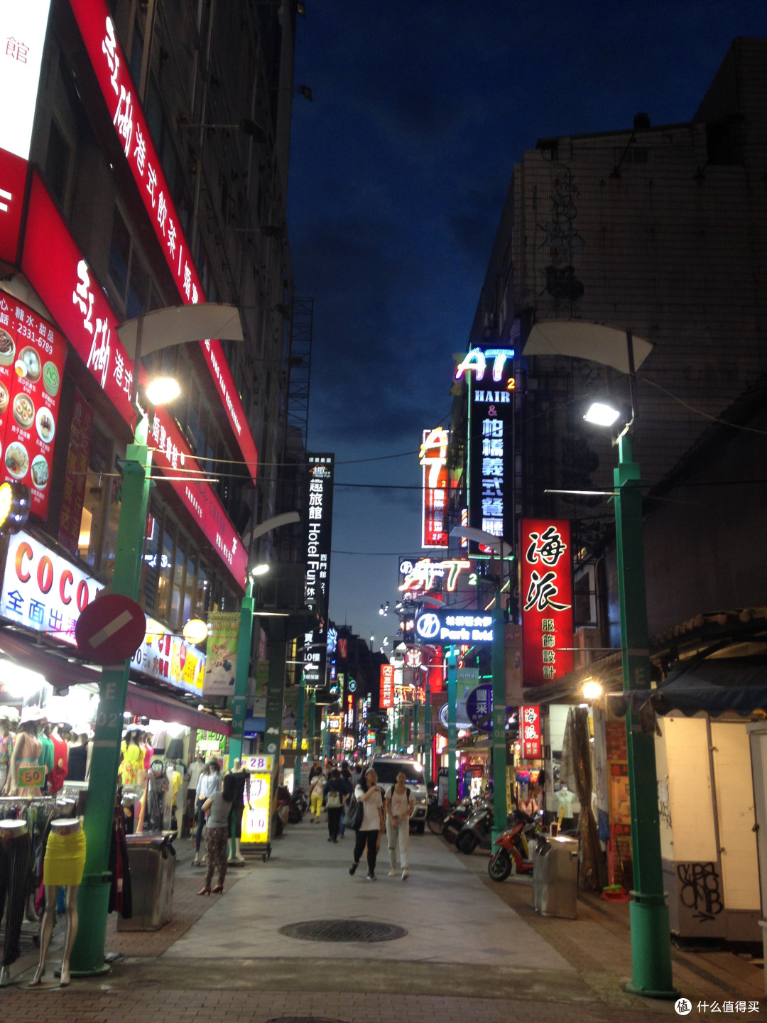 在艋舺老街遇见美好,在宁夏夜市畅享美食