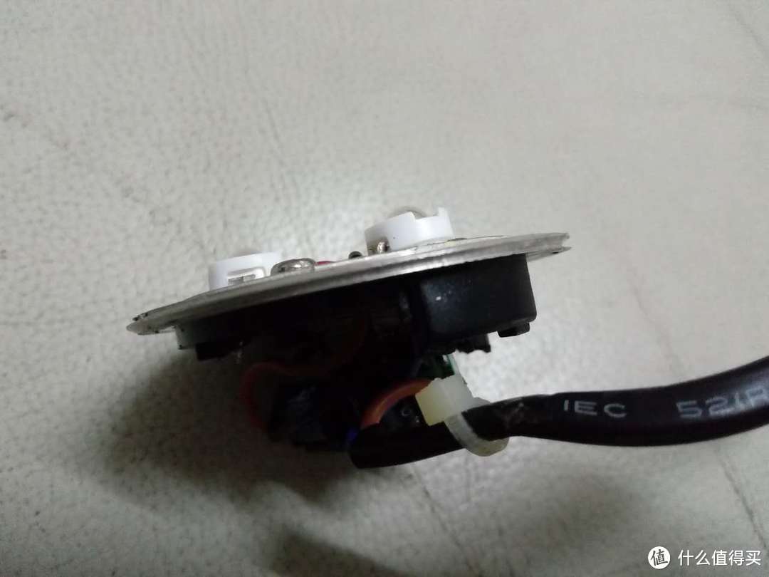 nvc-lighting雷士 3w led筒灯 对比 midea 美的 4w led