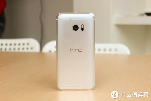 三下巴去哪了？HTC 宏达电 HTC 10 智能手机 终于向市场妥协了