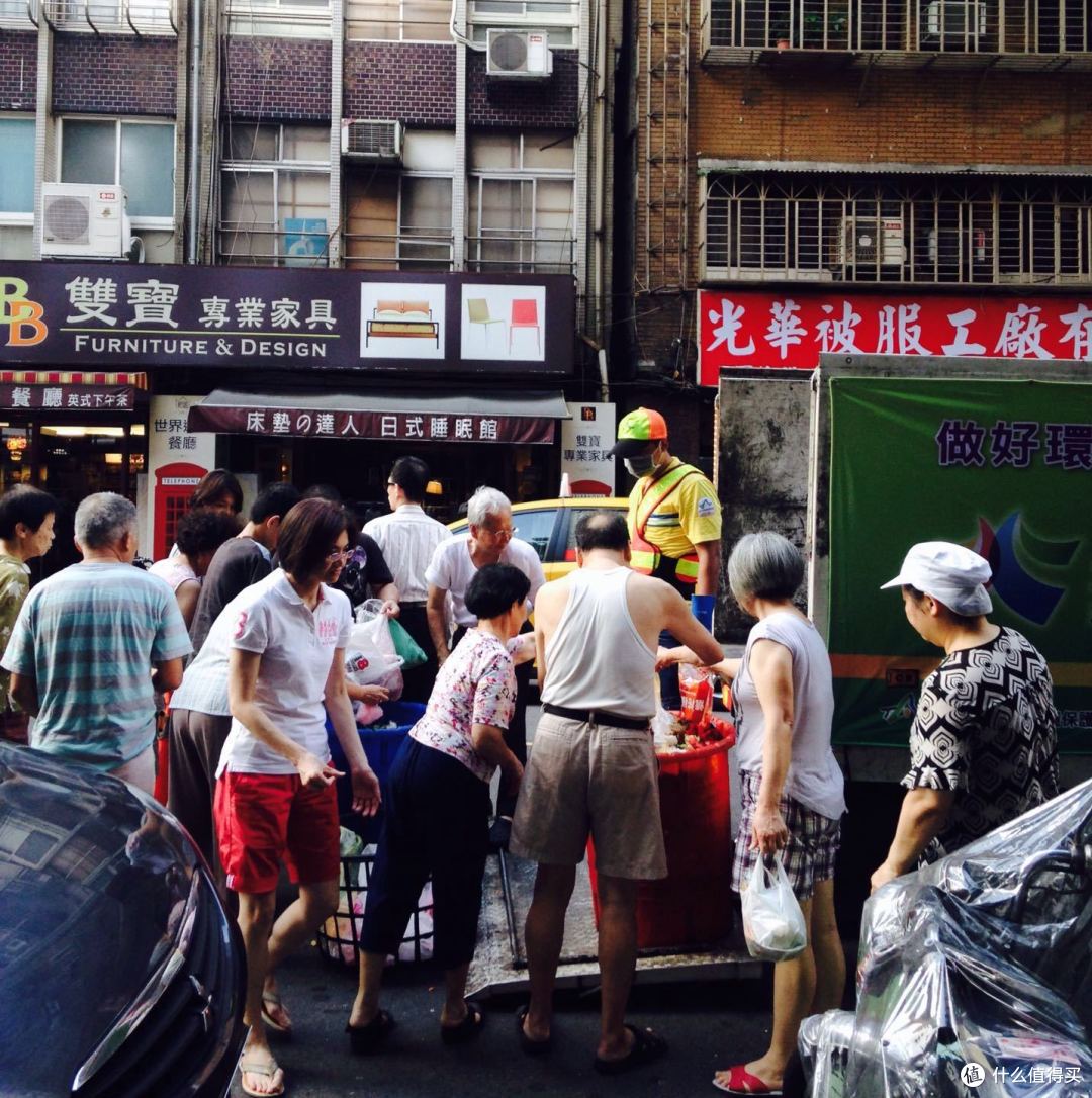 在艋舺老街遇见美好,在宁夏夜市畅享美食