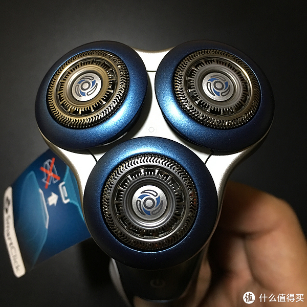 再次剁手:philips 飛利浦 s7370 剃鬚刀 開箱