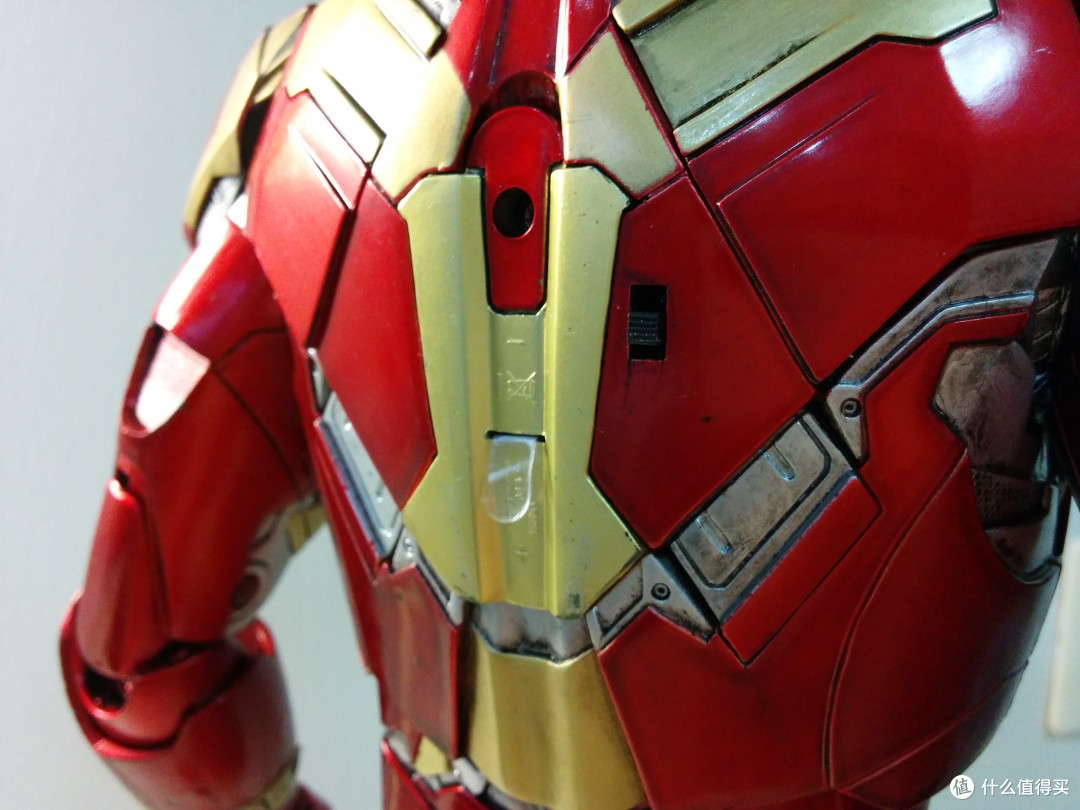 来自女神的惊喜 — NECA MK43 1/4钢铁侠模型 开箱
