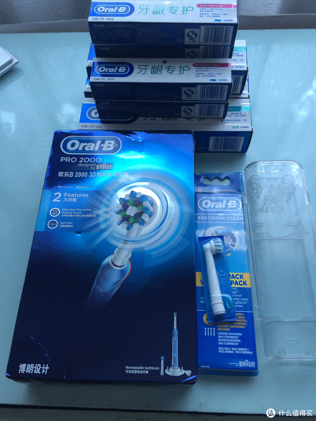 618牙膏牙刷屯两年系列： Oral-B 欧乐-B pro2000 电动牙刷 全套马杀鸡