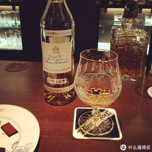 詩酒趁年華,聊聊單一麥芽威士忌 篇三:用桶,酒杯,酒吧