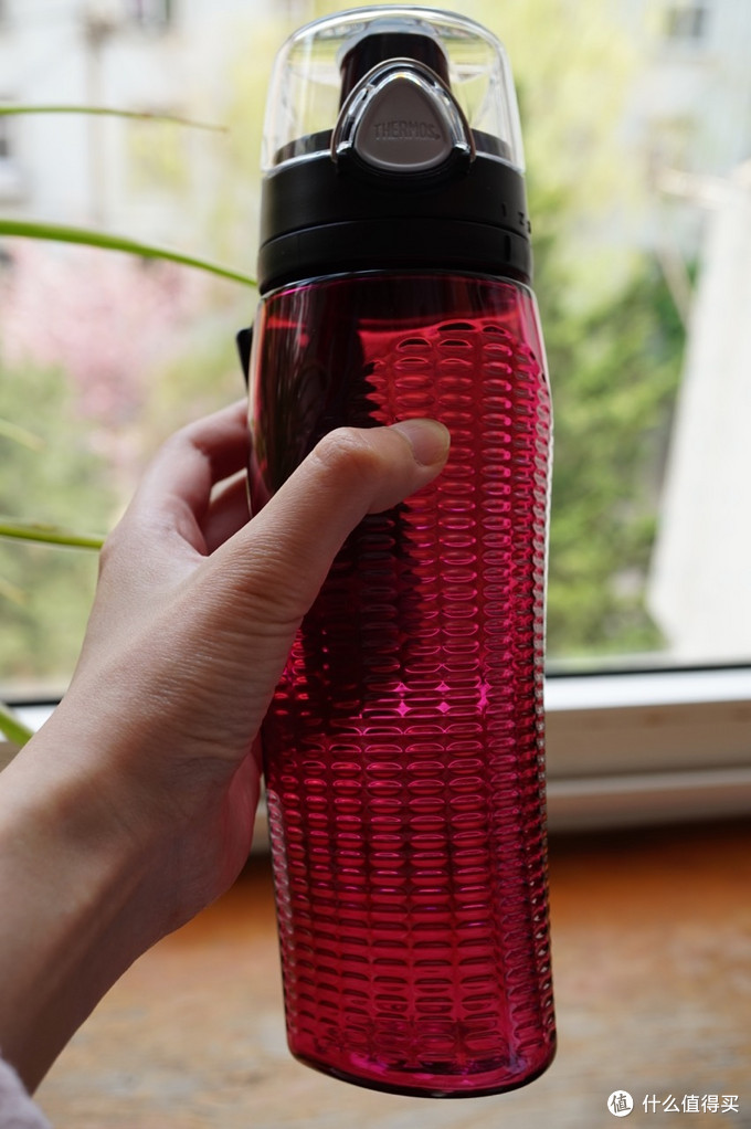 酷夏中的凉水杯：THERMOS 膳魔师 Intak Hydration 运动水壶 开箱及使用感受
