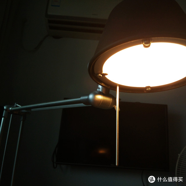 偏爱的那一缕骚黄：OSRAM 欧司朗 双臂卤素灯