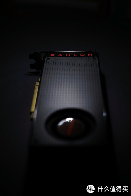 红绿大战A厂暂时领先抢先图赏：AMD Radeon RX 480显卡