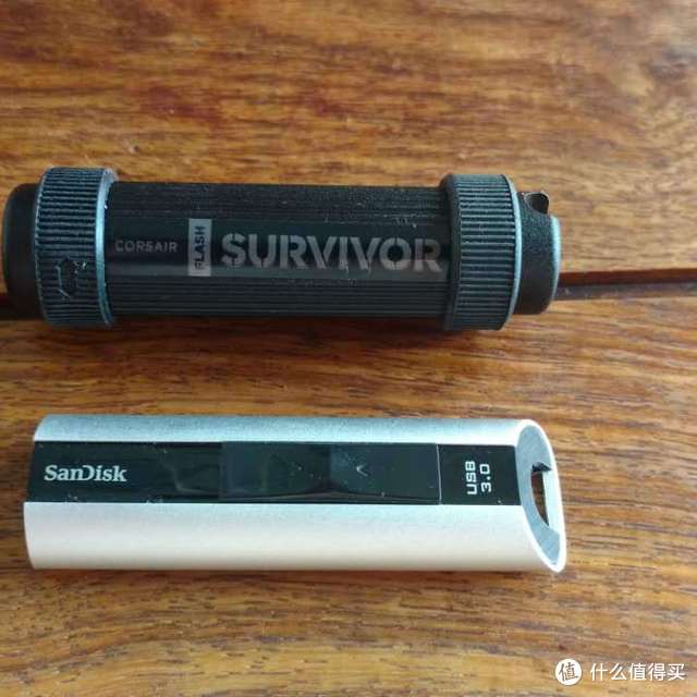 SanDisk 闪迪 CZ88 & CORSAIR 海盗船贼船三防 U盘 开箱 (非数据向)