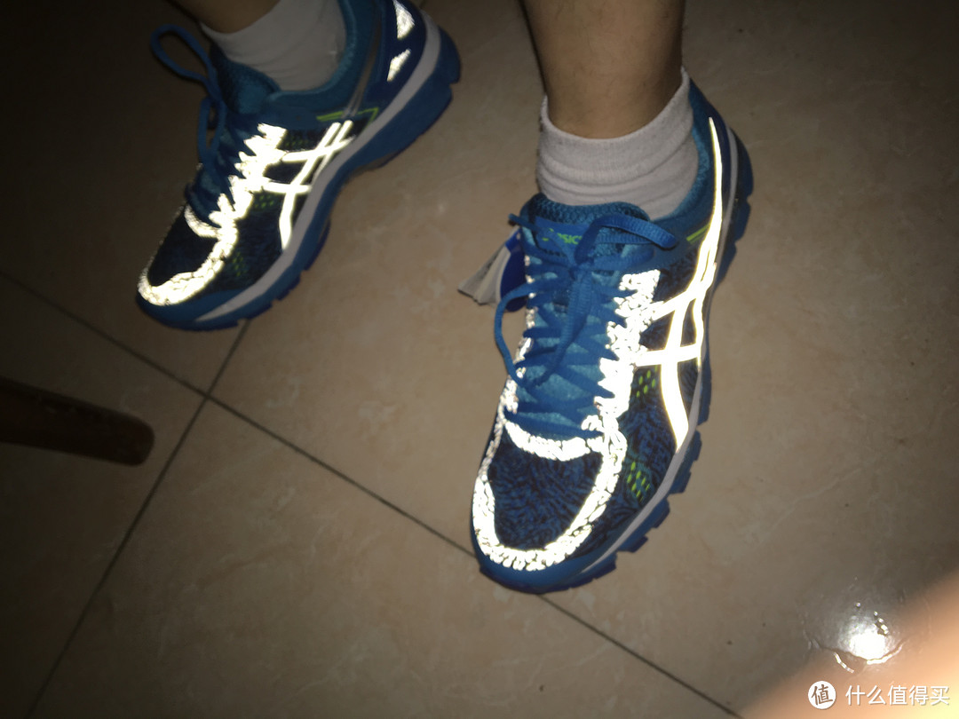 #原创新人#脚感满分：ASICS 亚瑟士 KAYANO 22 男款跑鞋 夜光版评测