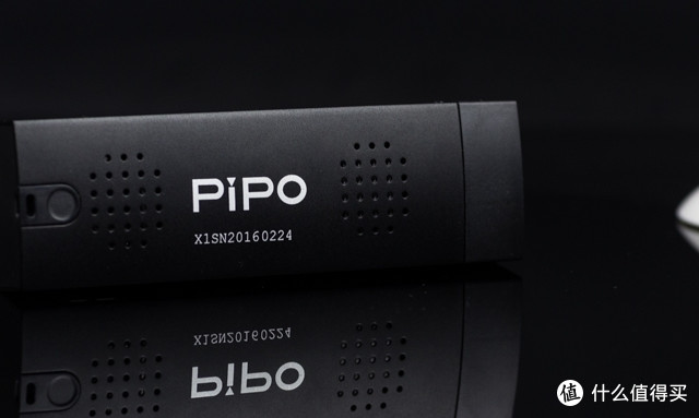 现在的电脑都这么小了？PIPO X1S 电脑棒 上手简单体验