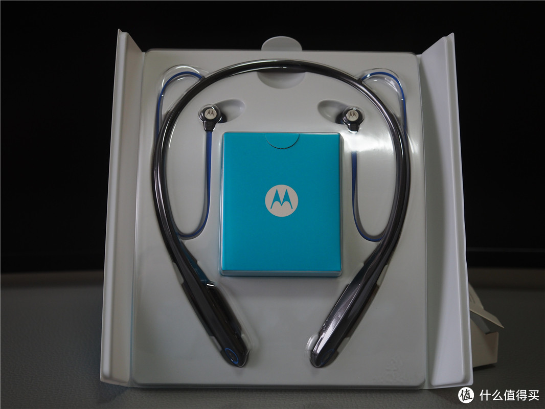 #本站首晒# 开始无线精彩：MOTOROLA 摩托罗拉 Surround220 双声道无线蓝牙耳机