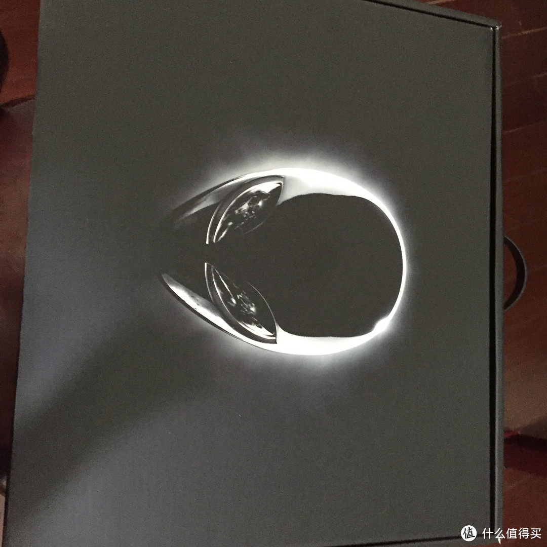 游戏妹纸的新宠：新蛋直邮入 Alienware 外星人 AW15R2 15.6寸 笔记本 加换SSD