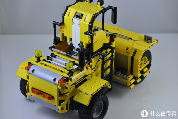 漫漫人生之moc路 篇三:再一次乐高moc — 压路机(不算太大)