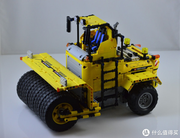 漫漫人生之moc路 篇三:再一次乐高moc — 压路机(不算太大)