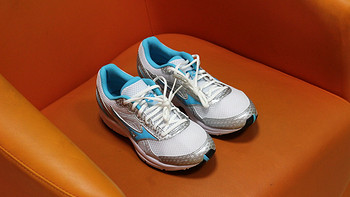 美津浓 CRUSADER 9 女款跑步鞋选购原因(需求|品牌|型号)