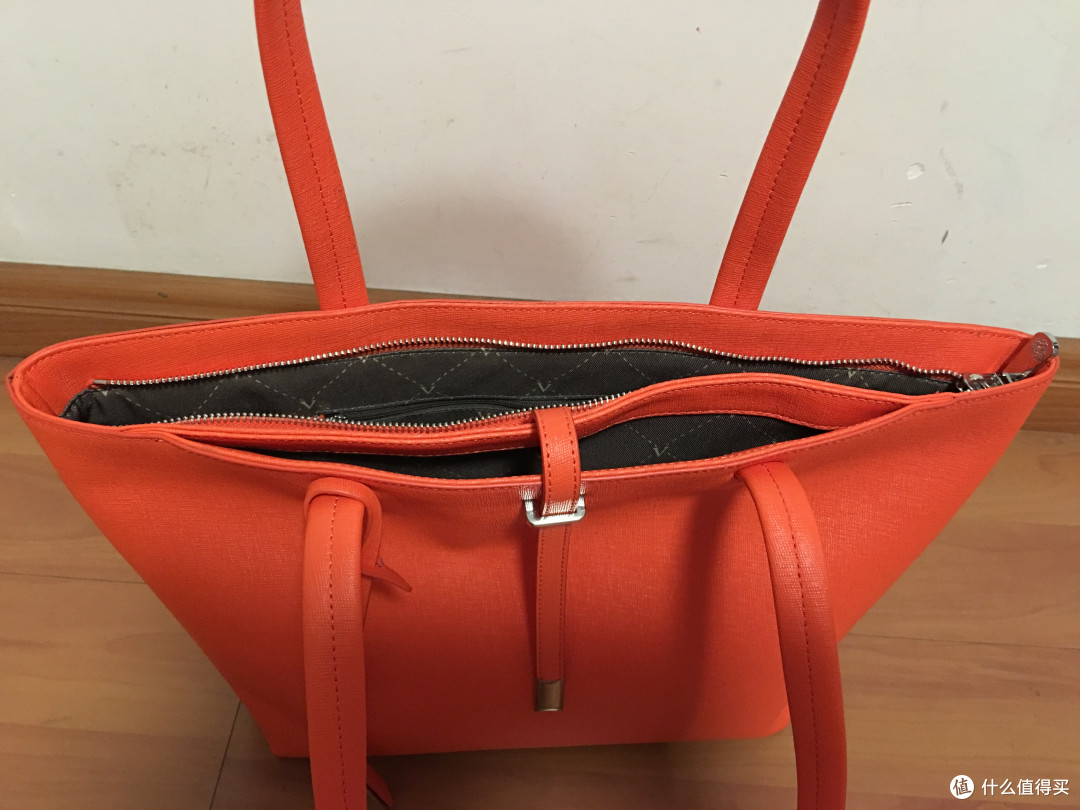 VINCE CAMUTO Leila Small 女士手提包