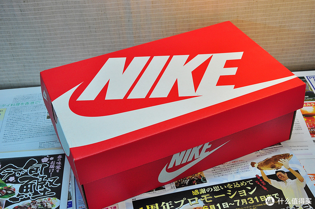 #本站首晒# 二言不合还露腿 — Nike roshe flyknit & Adidas zx750（附带真人秀）