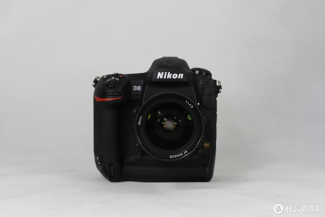 Nikon 尼康 D5 旗舰单反相机