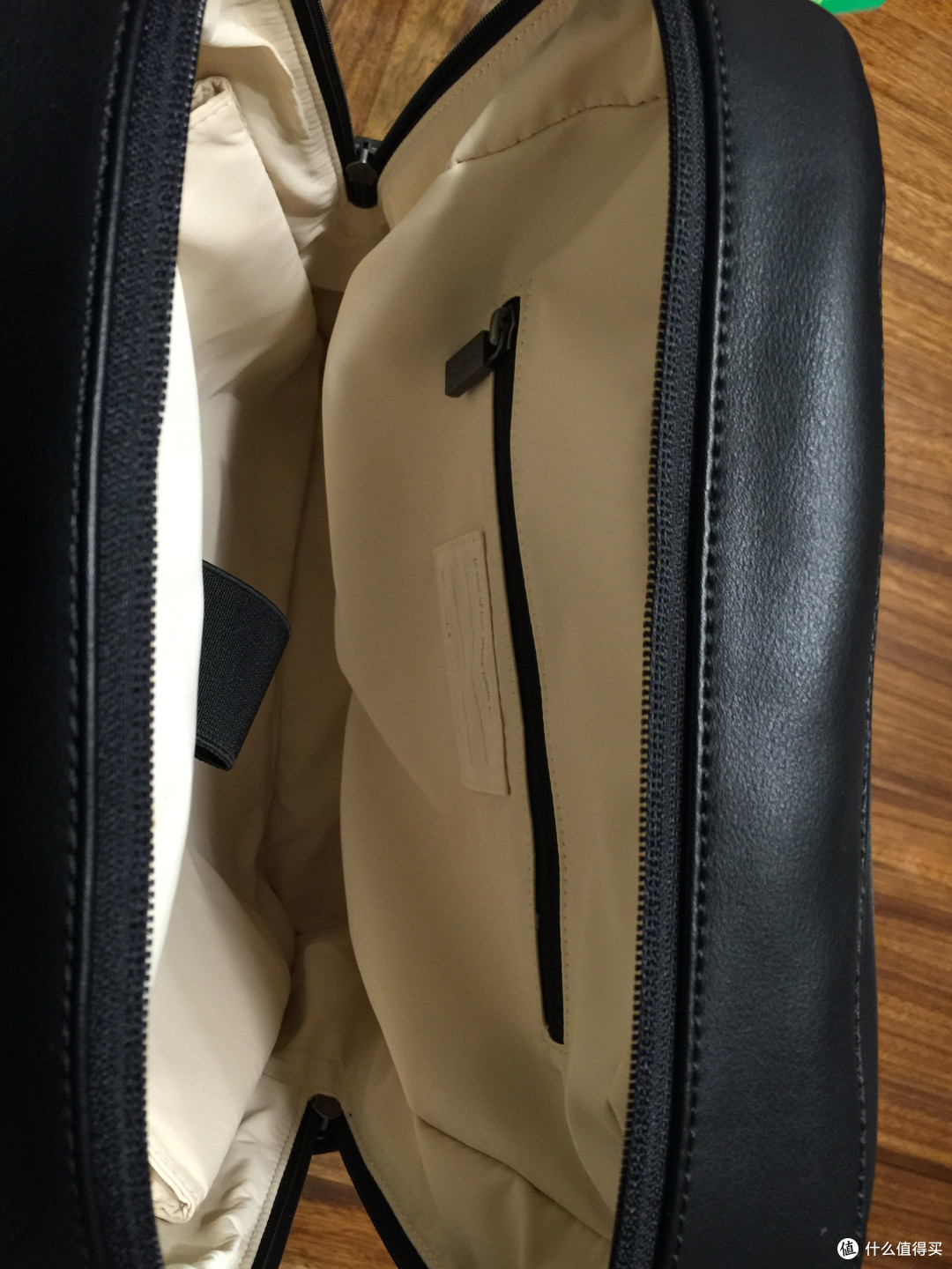 夏日出游前晒一发——Moleskine Rucksack 背包