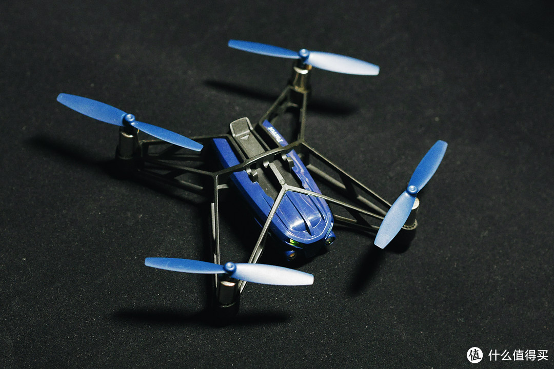 #本站首晒# Parrot 派诺特 Airborne Night Drone MacLane 无人机 测评