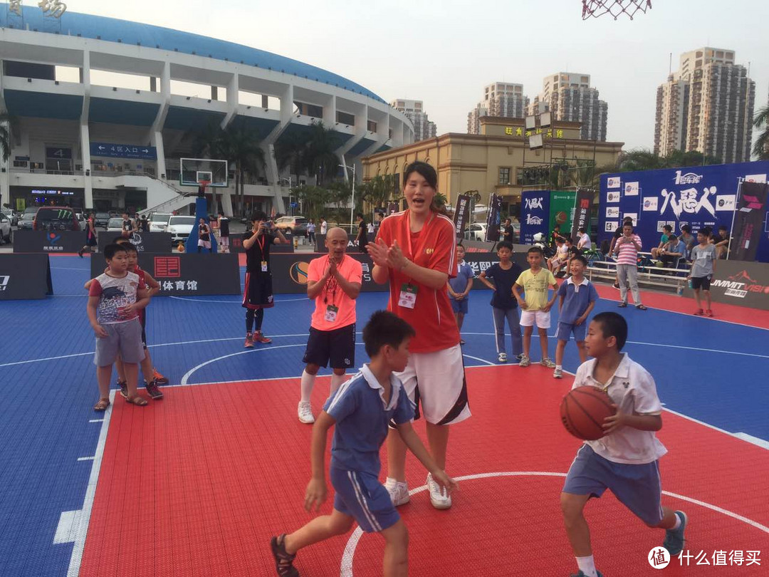 深圳出差行-意外遇到NCAA华人名宿后卫 廖士翔于篮球嘉年华