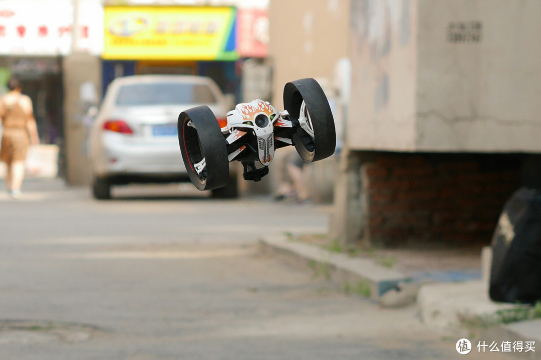 #本站首晒# Parrot 派诺特 Jumping Race Drone 遥控弹跳车 测评